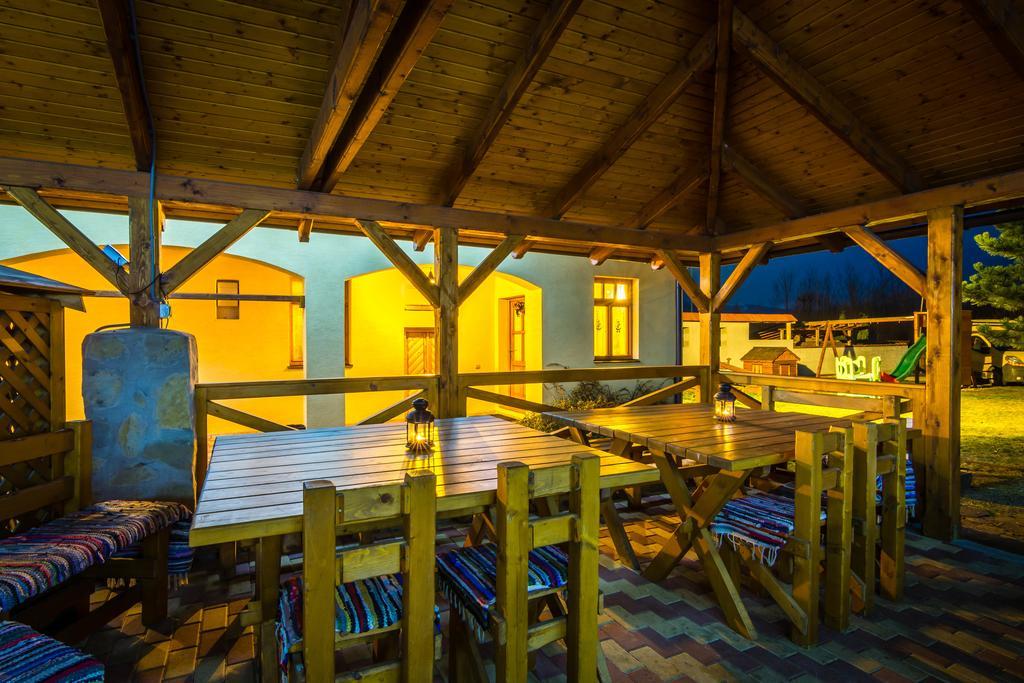Apartmany Centrum Pavčina Lehota Екстериор снимка