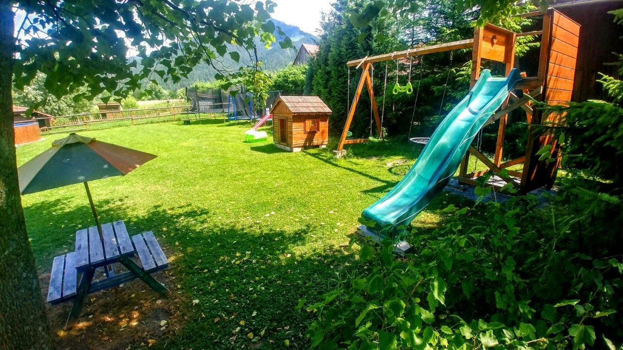 Apartmany Centrum Pavčina Lehota Екстериор снимка